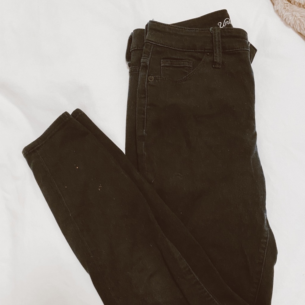 Black high waisted jeans